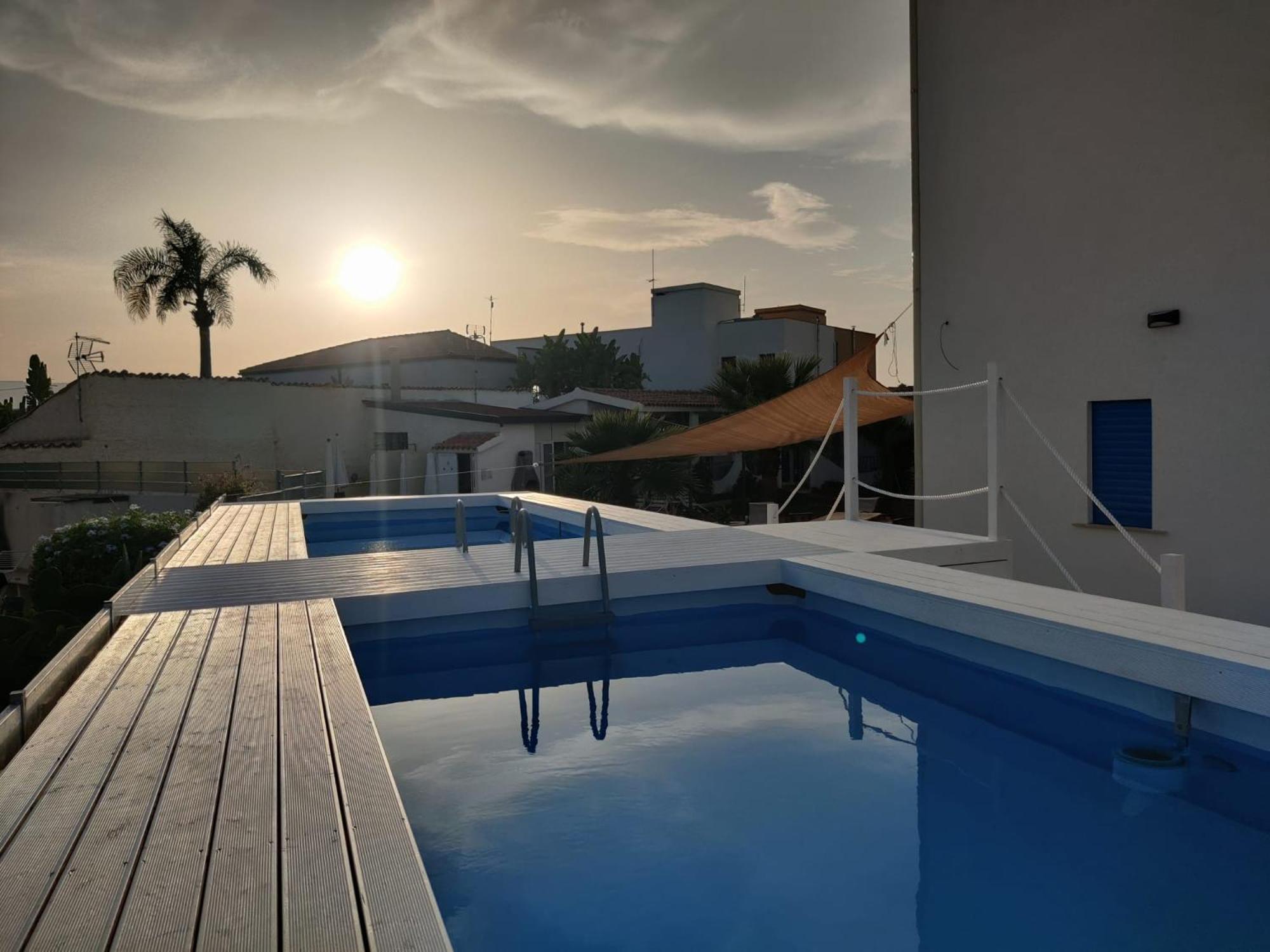 Pool Seaside Relais - Ville Ninfea, Marea, Rosa E Cassiopea فونتاني بيانكي المظهر الخارجي الصورة